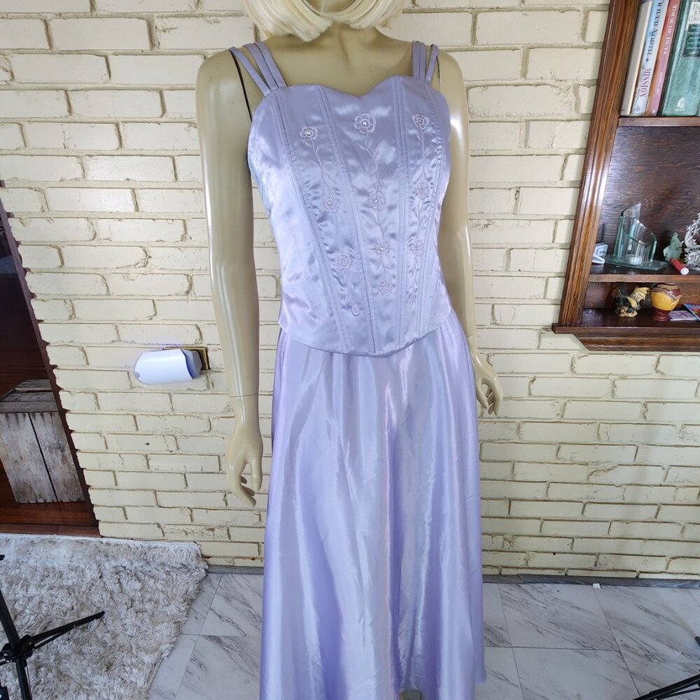 Like New Avian Womens Formal Dress Lilac Special Occason Size Small